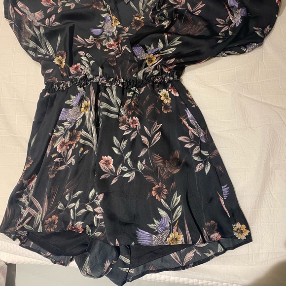 Floral Navy Playsuit - Picture 4 of 6